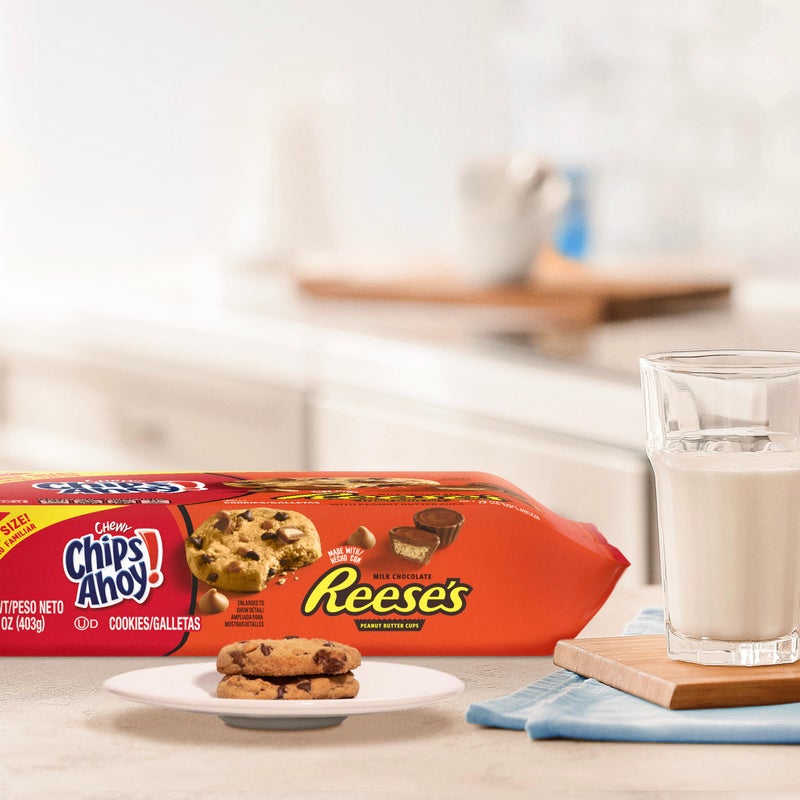 Chips Ahoy NABISCO CHIPS AHOY! Peanut Butter Cup Chocolate Cookies, Family Size, 14.25 Ounce (Pack of 1) - Image 4